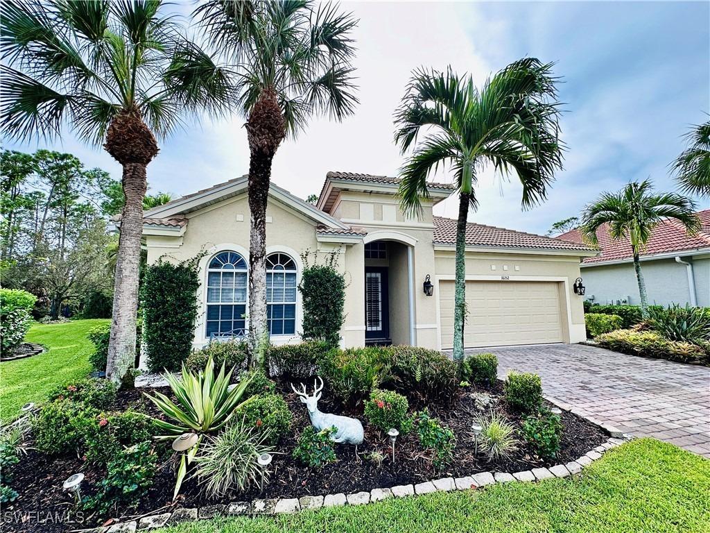 Parque Ln, Naples, FL 34110