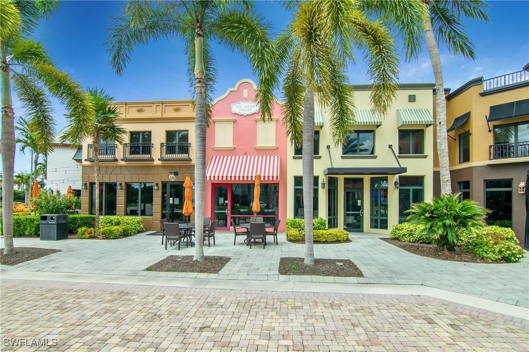 Capistrano St S, Naples, FL 34113