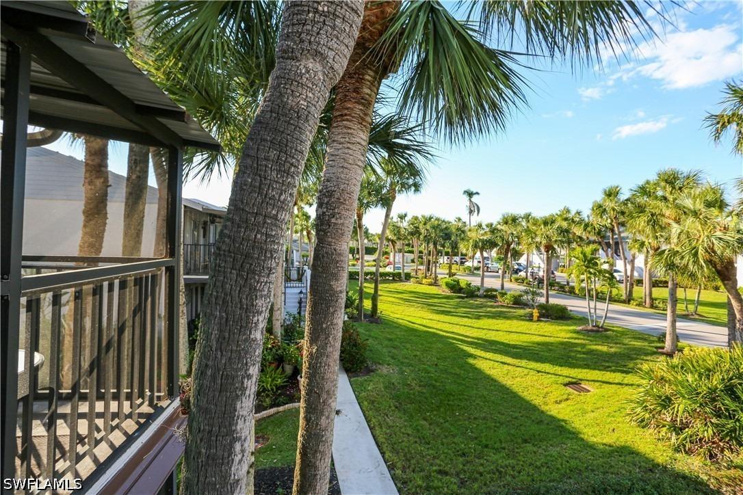 Northlight Dr, Naples, FL 34112