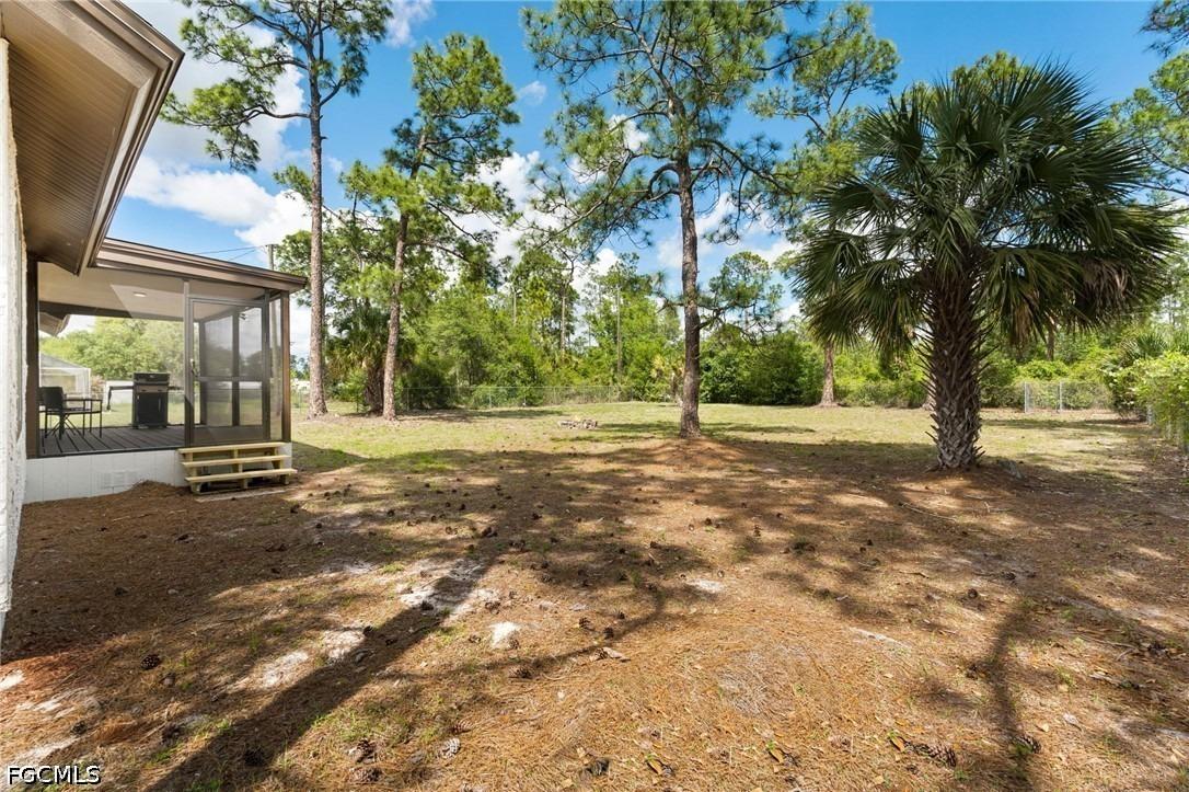 Canton Ave, Lehigh Acres, FL 33972