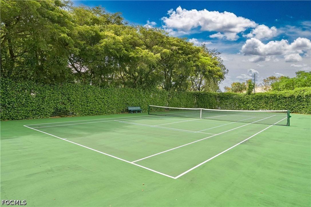 Colonnades Ct E, Bonita Springs, FL 34135