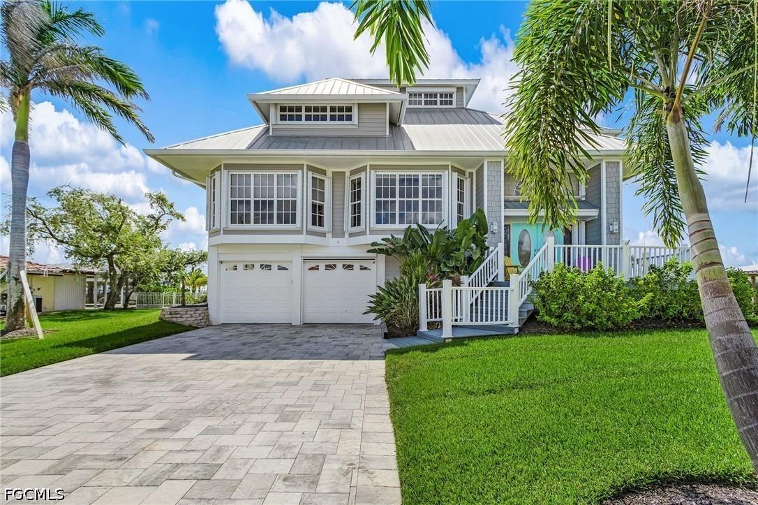 San Carlos Dr, Saint James City, FL 33956