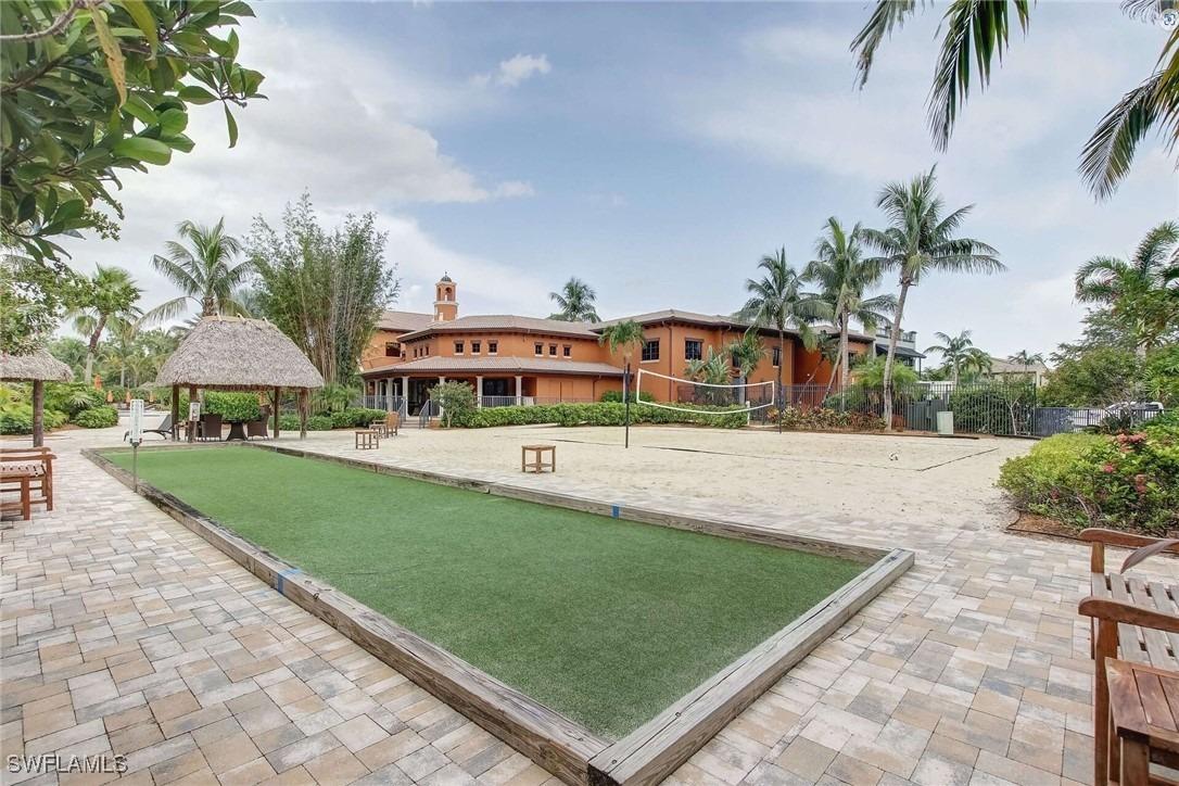 Malibu Ln, Naples, FL 34113