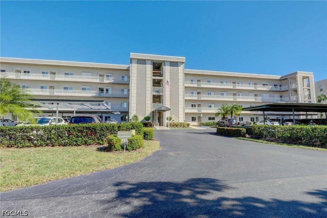 Hole In 1 Cir, Fort Myers, FL 33919