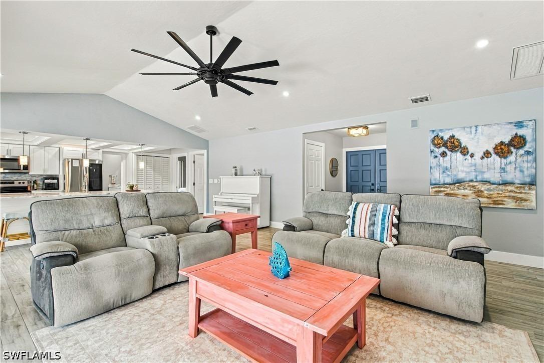 Sw 19th Ln, Cape Coral, FL 33991