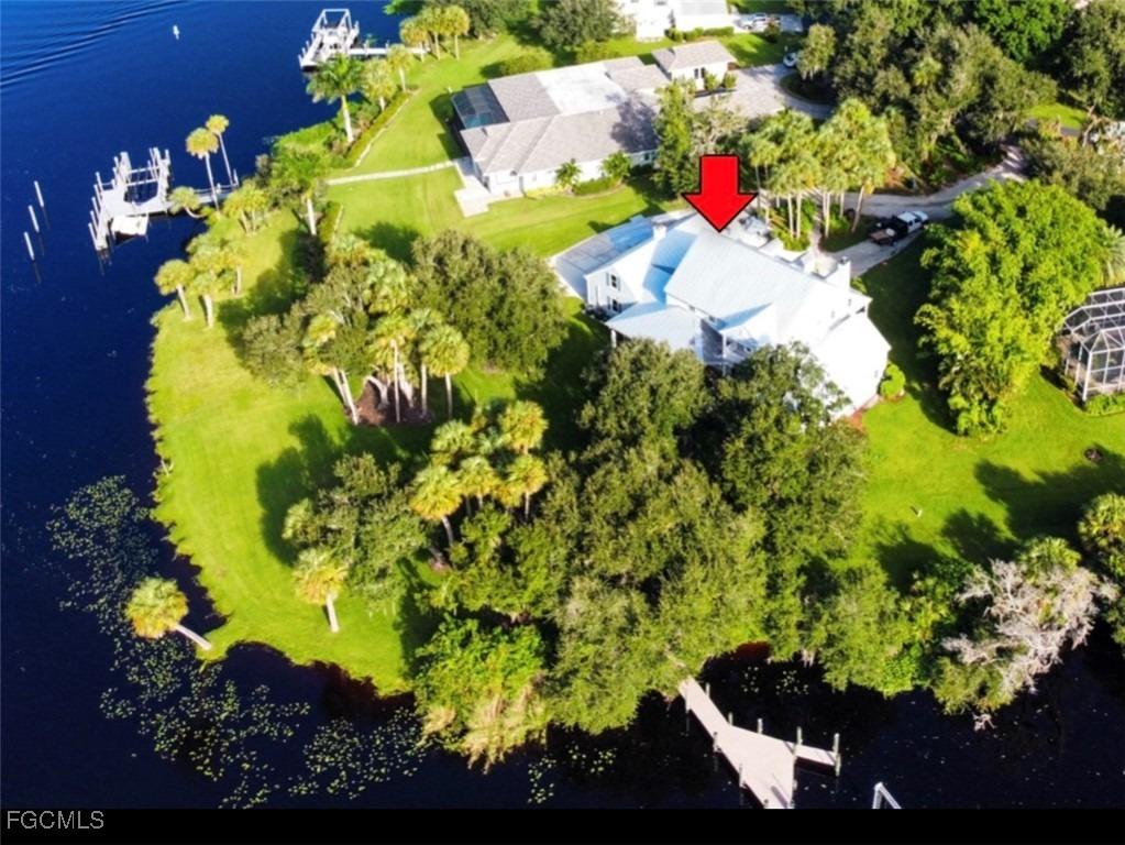 Oakview Cir, Alva, FL 33920