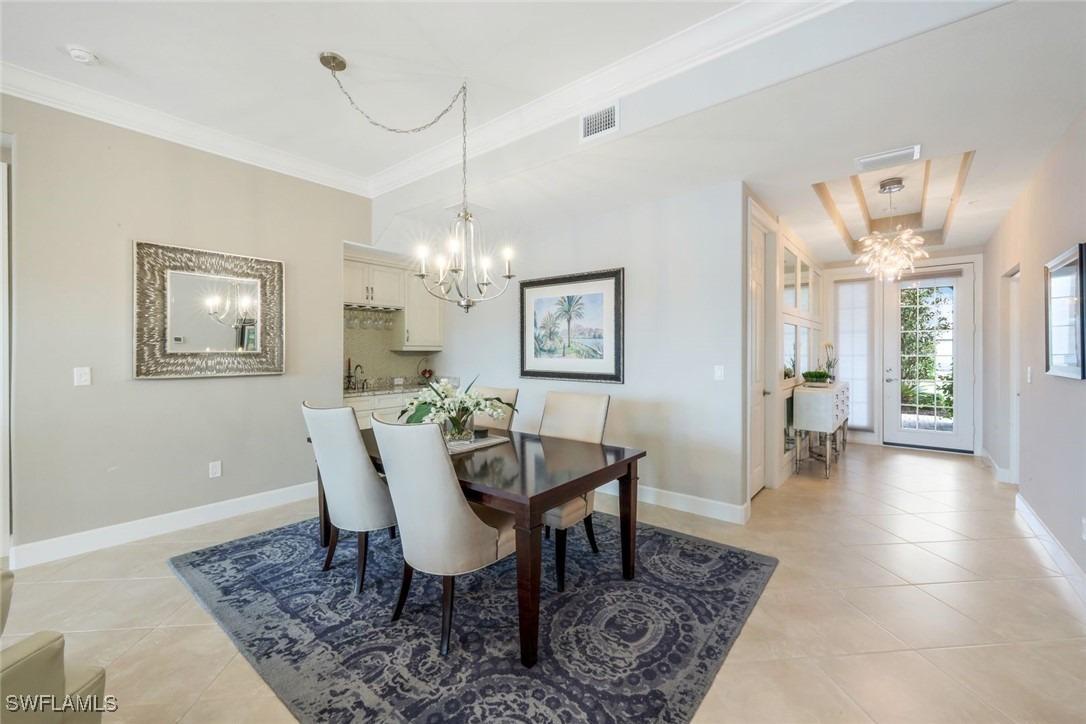 Signature Club Cir, Naples, FL 34113