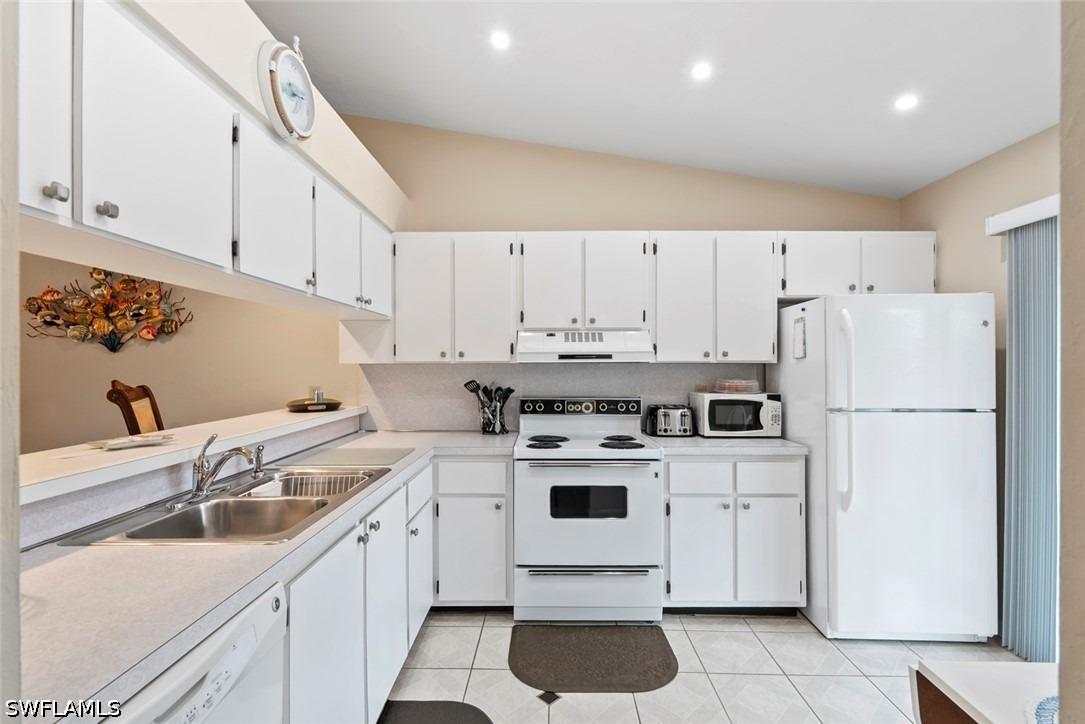 Antarctic Cir, Naples, FL 34112