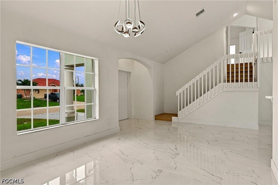 Se 5th Ct, Cape Coral, FL 33990