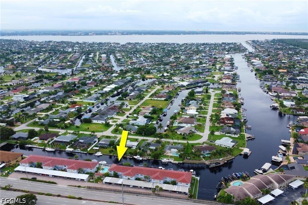 Cape Coral Pkwy E, Cape Coral, FL 33904