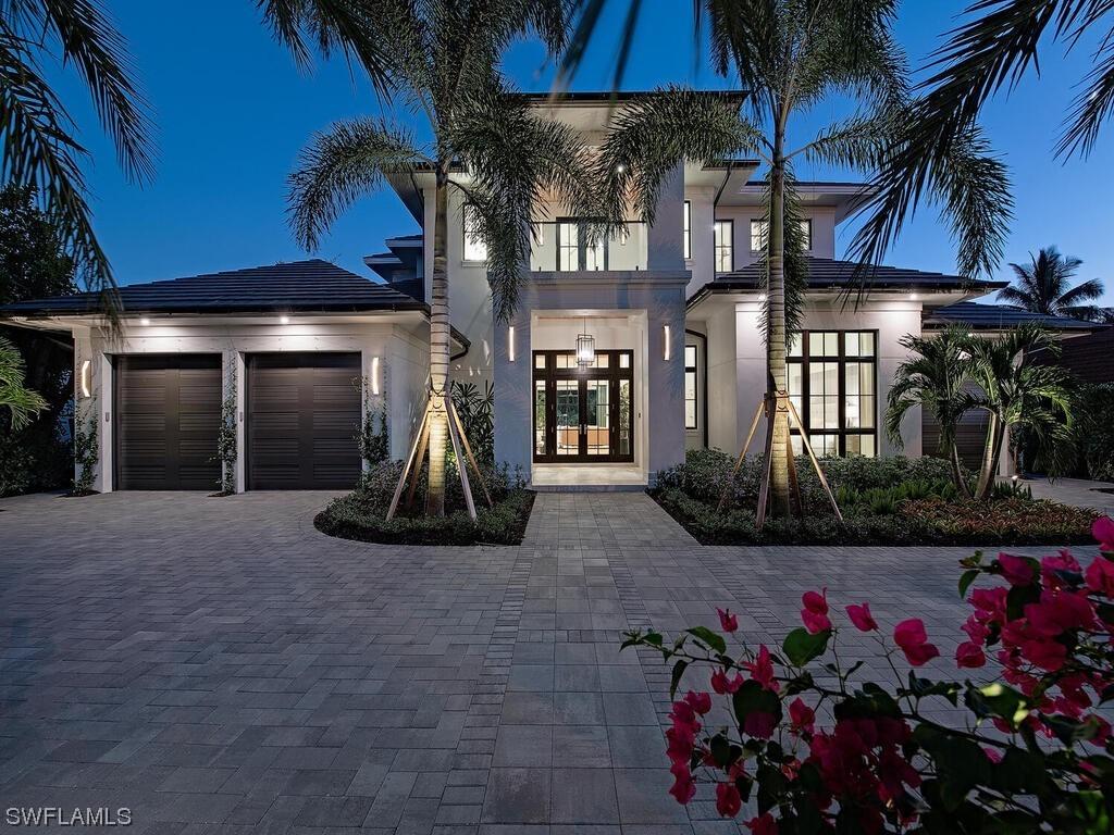 S Golf Dr, Naples, FL 34102