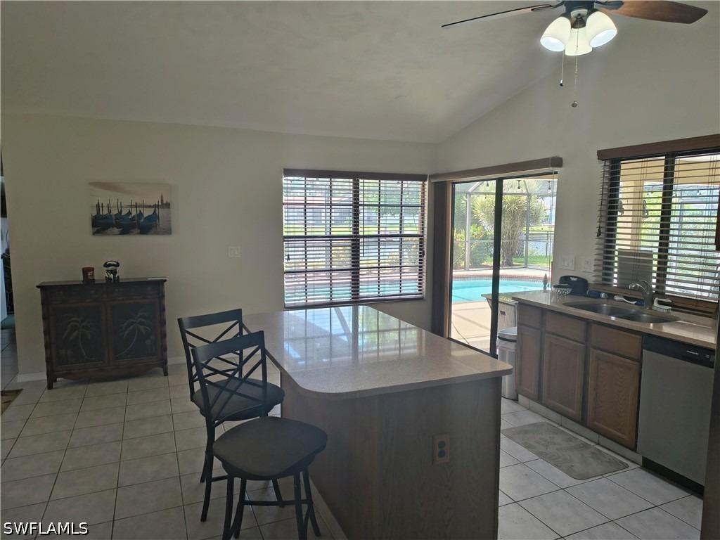 Se 8th St, Cape Coral, FL 33990