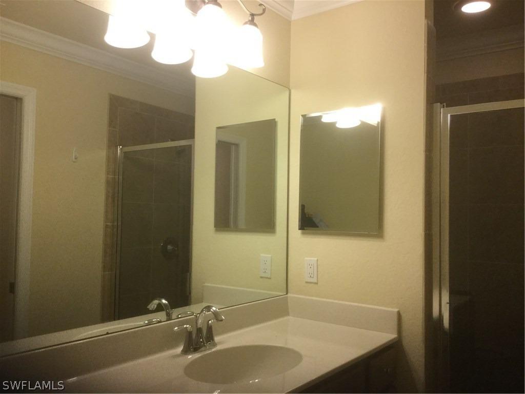 Acqua Ct, Naples, FL 34113