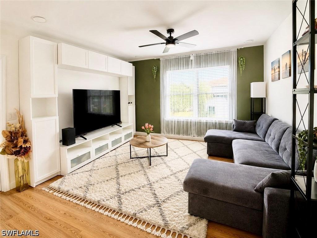 Summit Place Cir, Naples, FL 34119