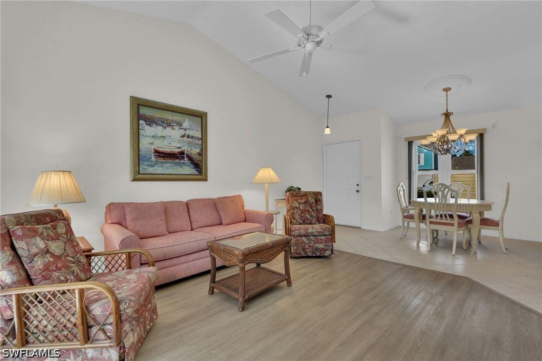 Trafalgar Ln, Naples, FL 34116
