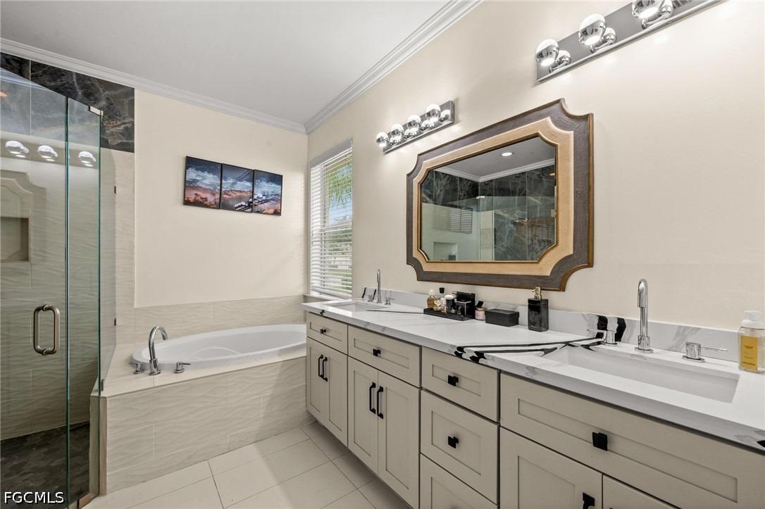 Birdie Dr, Naples, FL 34120
