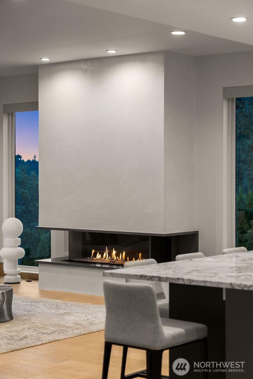 Ne 36th St, Yarrow Point, WA 98004