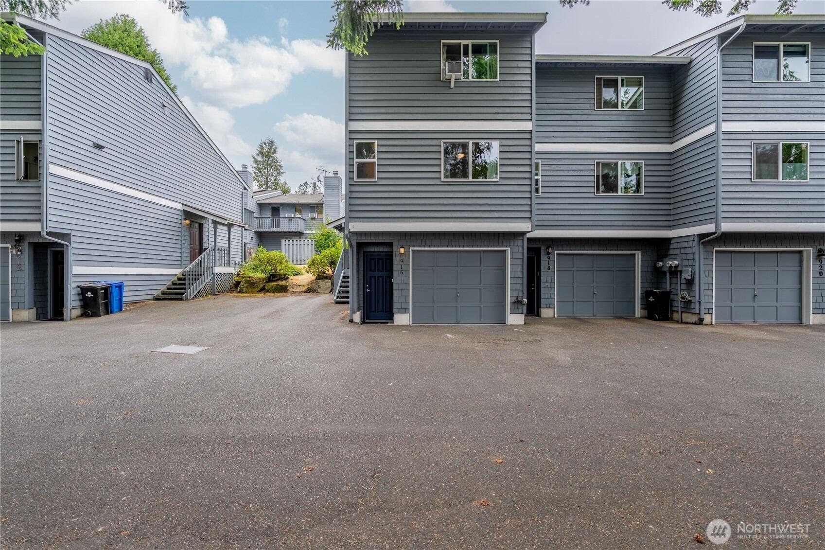 N 165th St, Shoreline, WA 98133