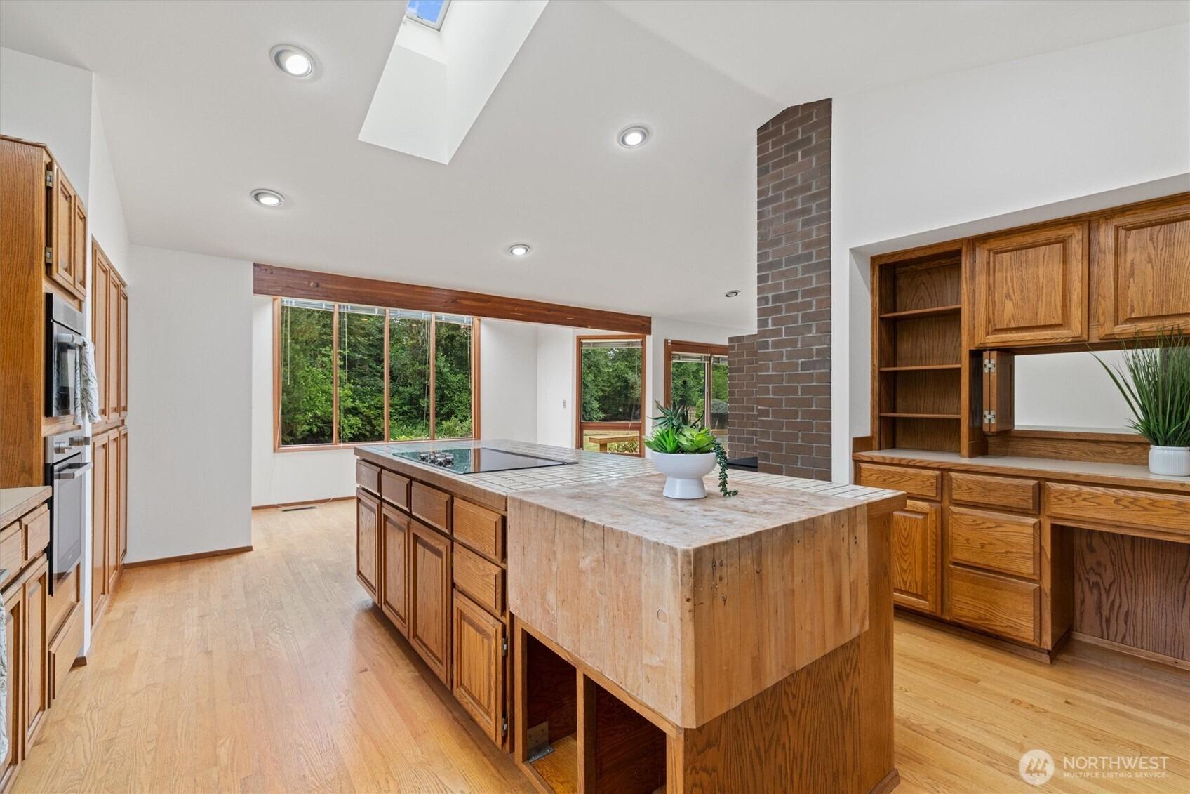 Ne 155th St, Woodinville, WA 98072