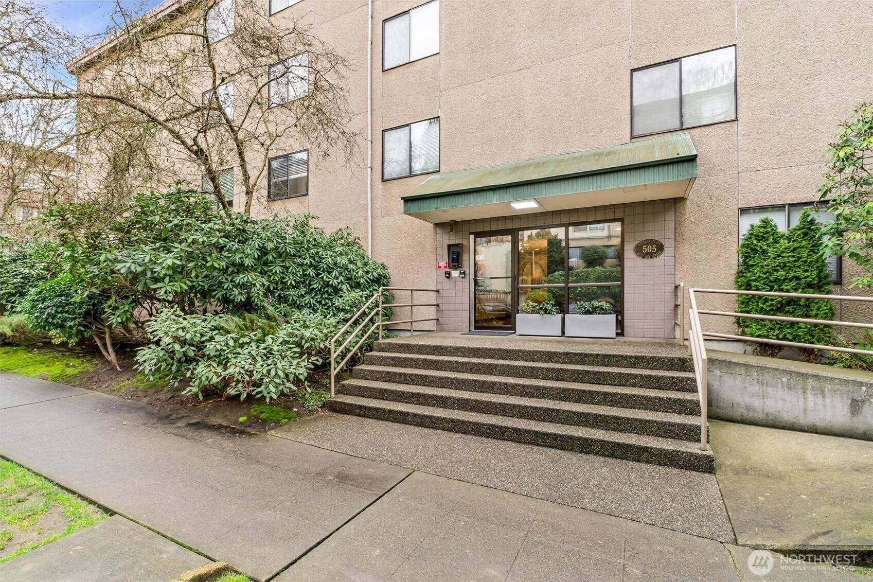 W Roy St, Seattle, WA 98119