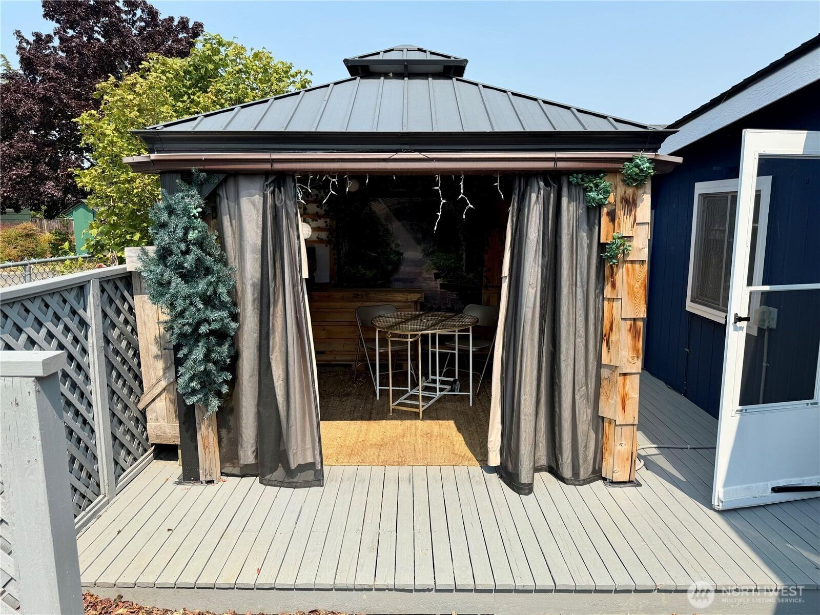 N 5th Ave, Sequim, WA 98382