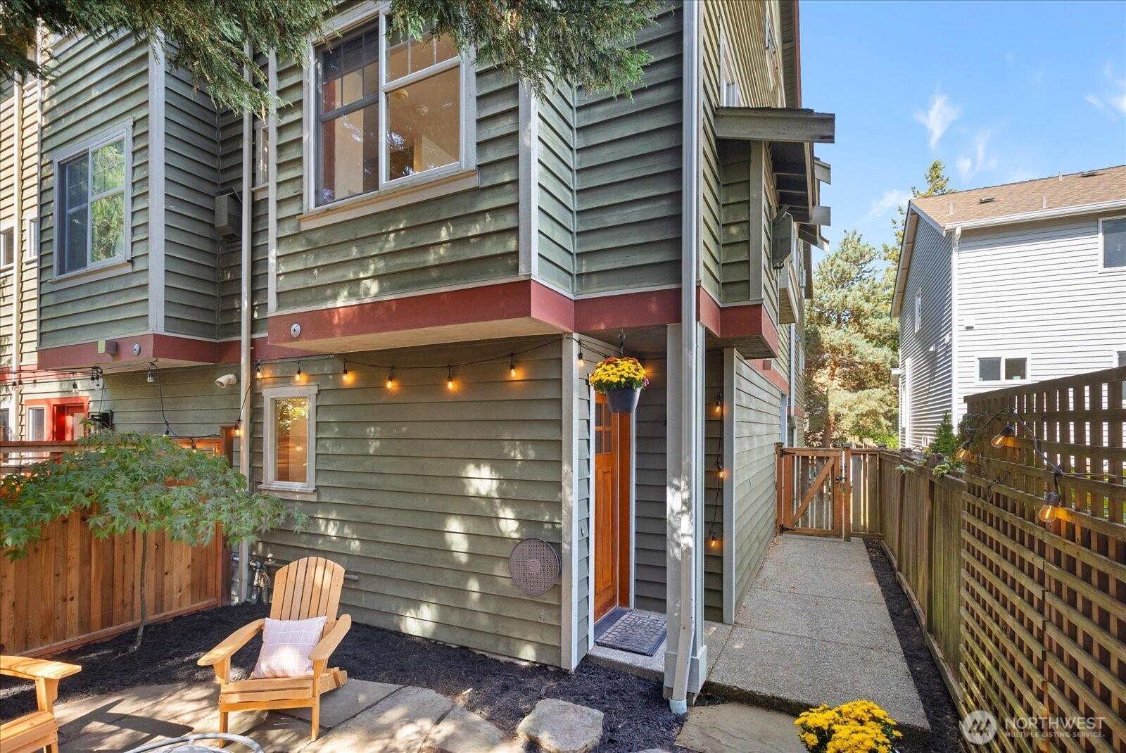N 94th St, Seattle, WA 98103