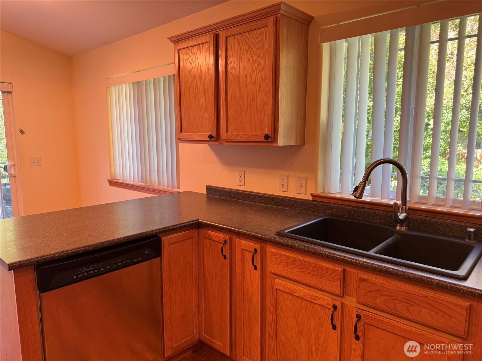 Honeycomb Ln, Bellingham, WA 98229