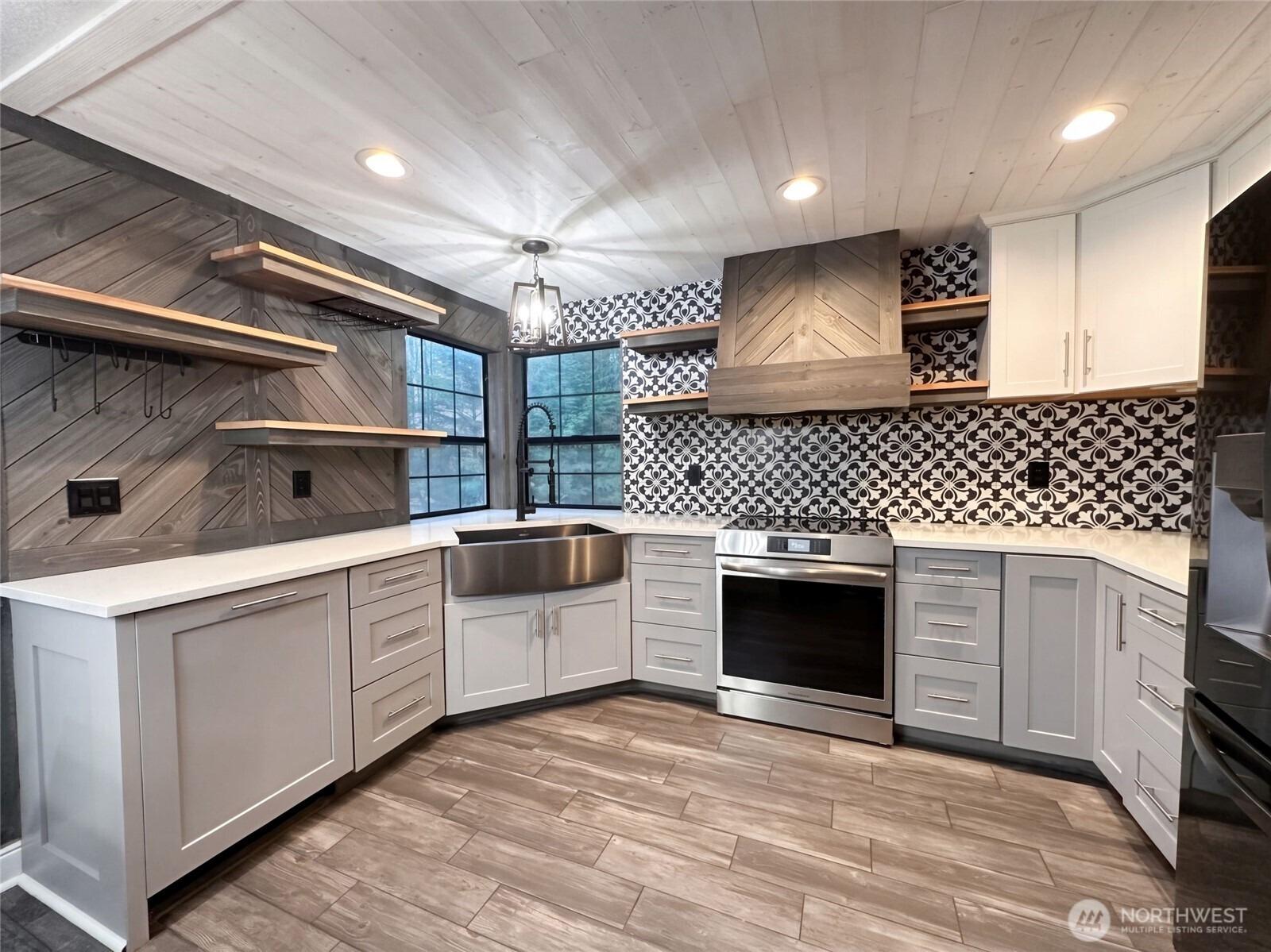 Ebbert Dr Se, Port Orchard, WA 98367