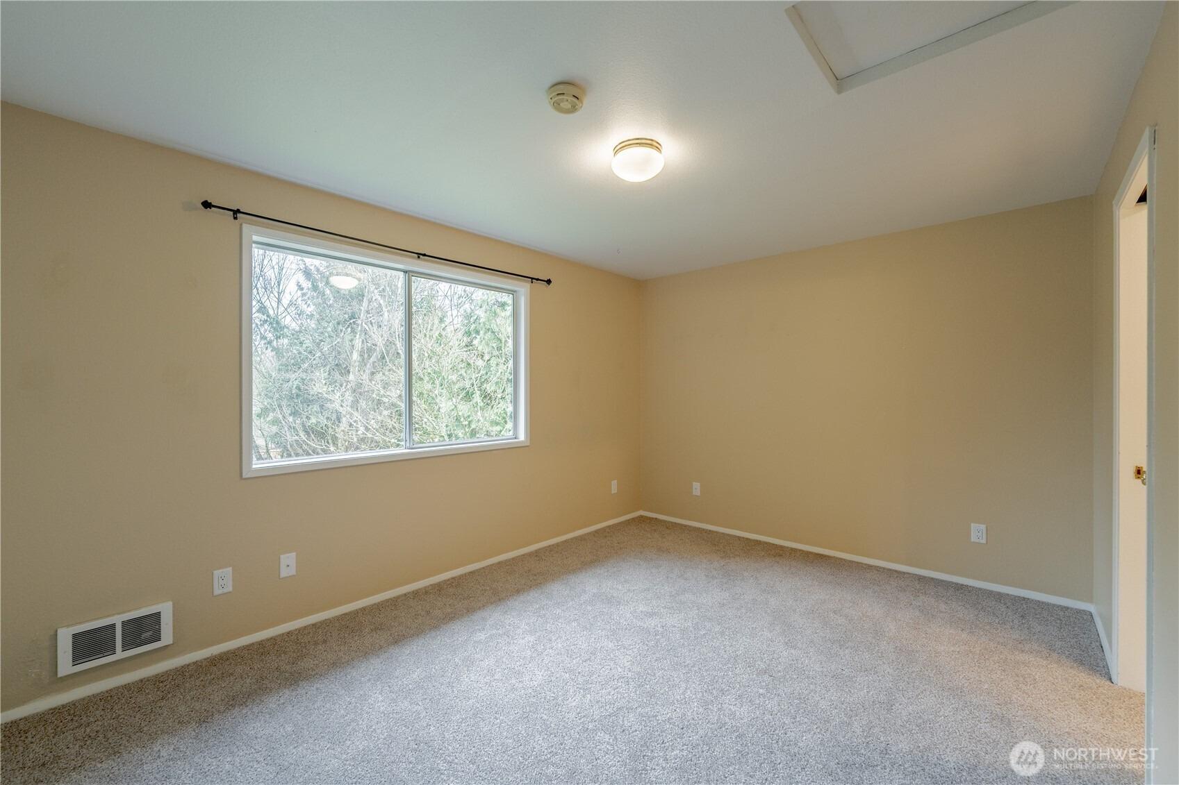 Bothell Everett Hwy, Bothell, WA 98012