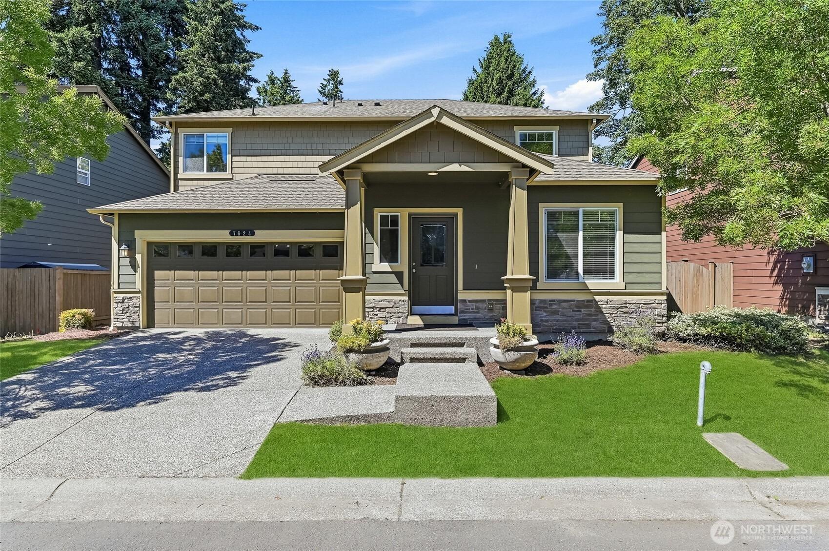 Ne 201st Pl, Kenmore, WA 98028