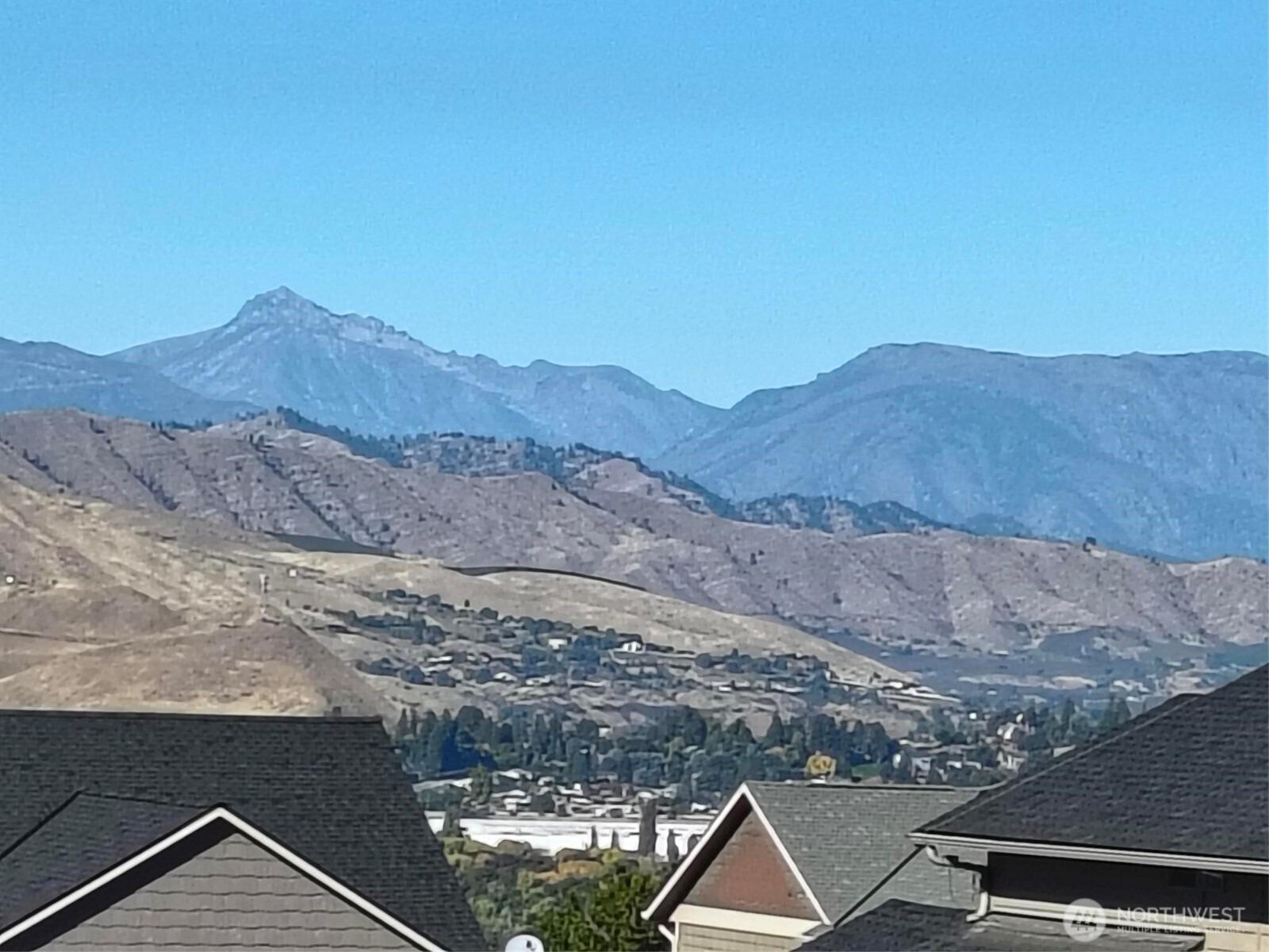 Westview Dr N, East Wenatchee, WA 98802