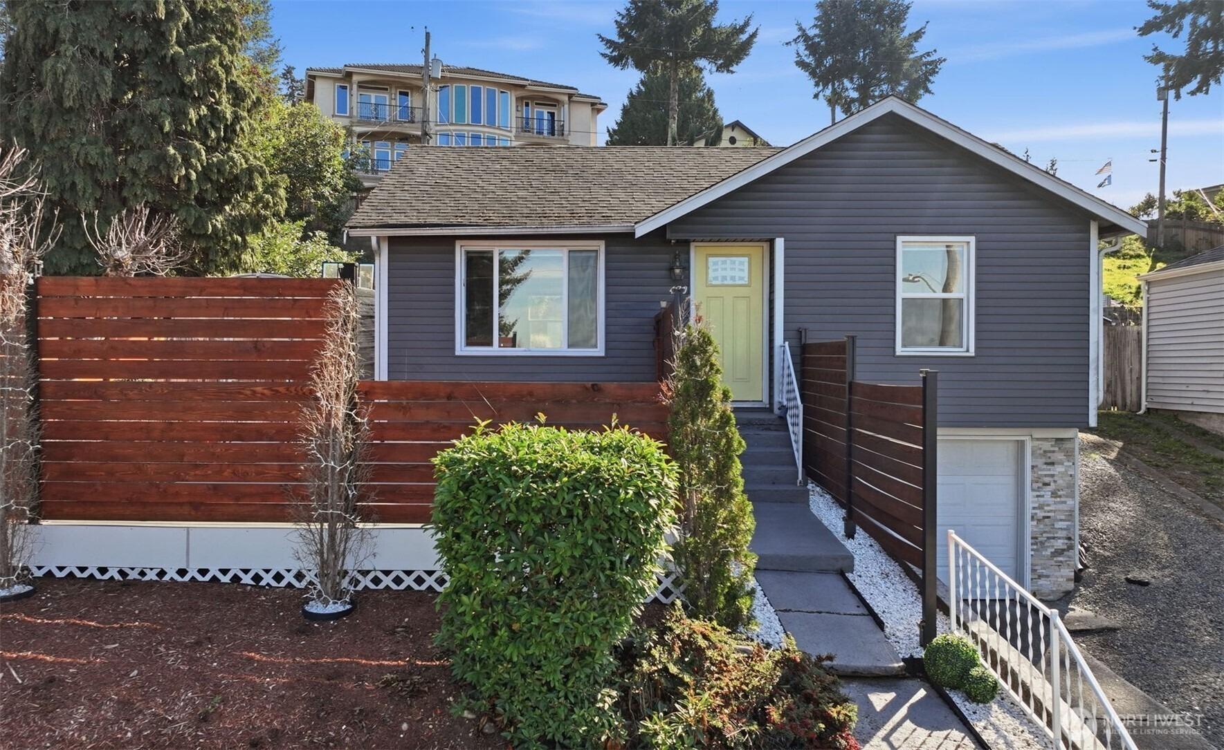 Grandey Way Ne, Renton, WA 98056