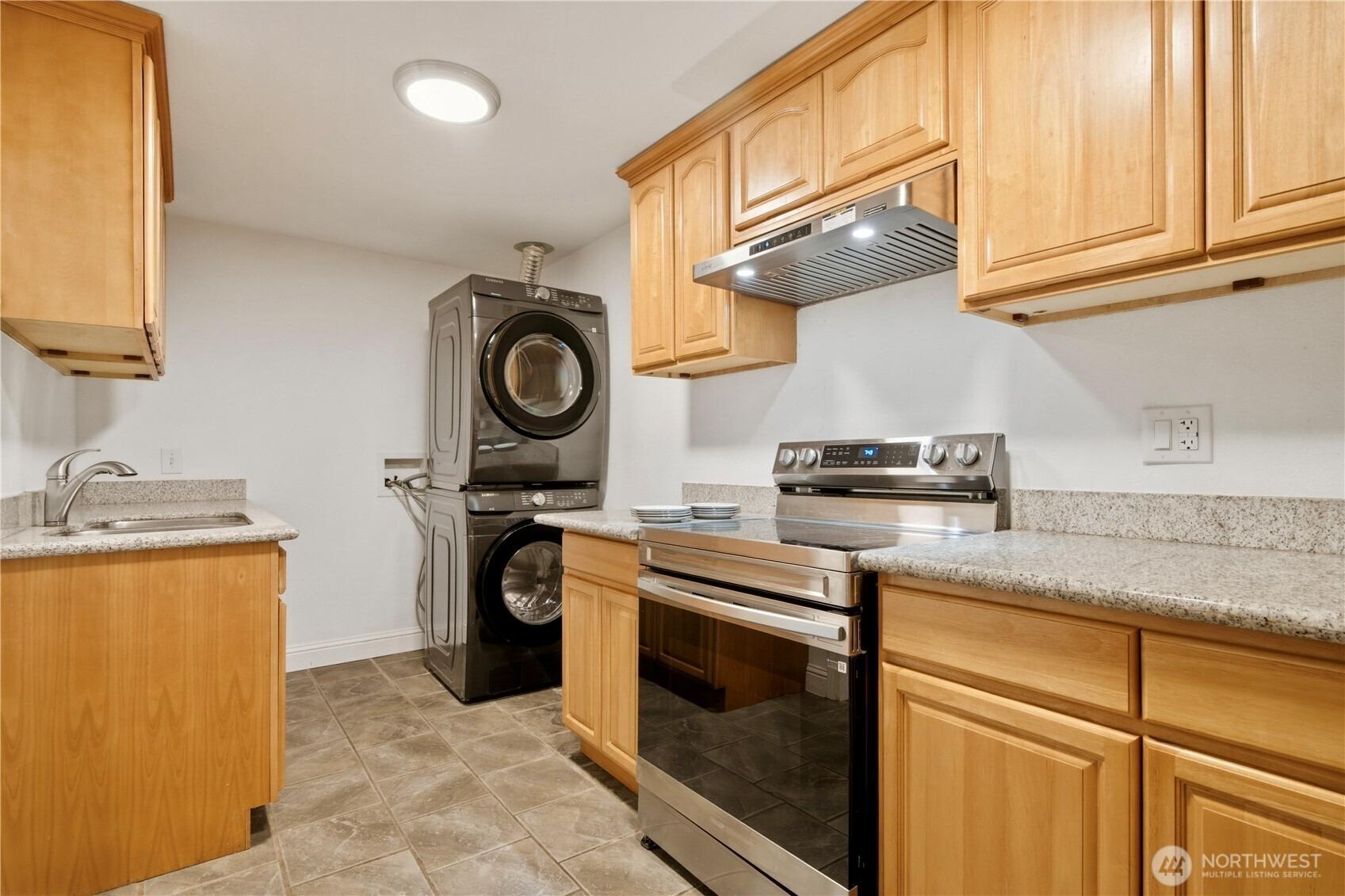 174th Pl Ne, Bellevue, WA 98008