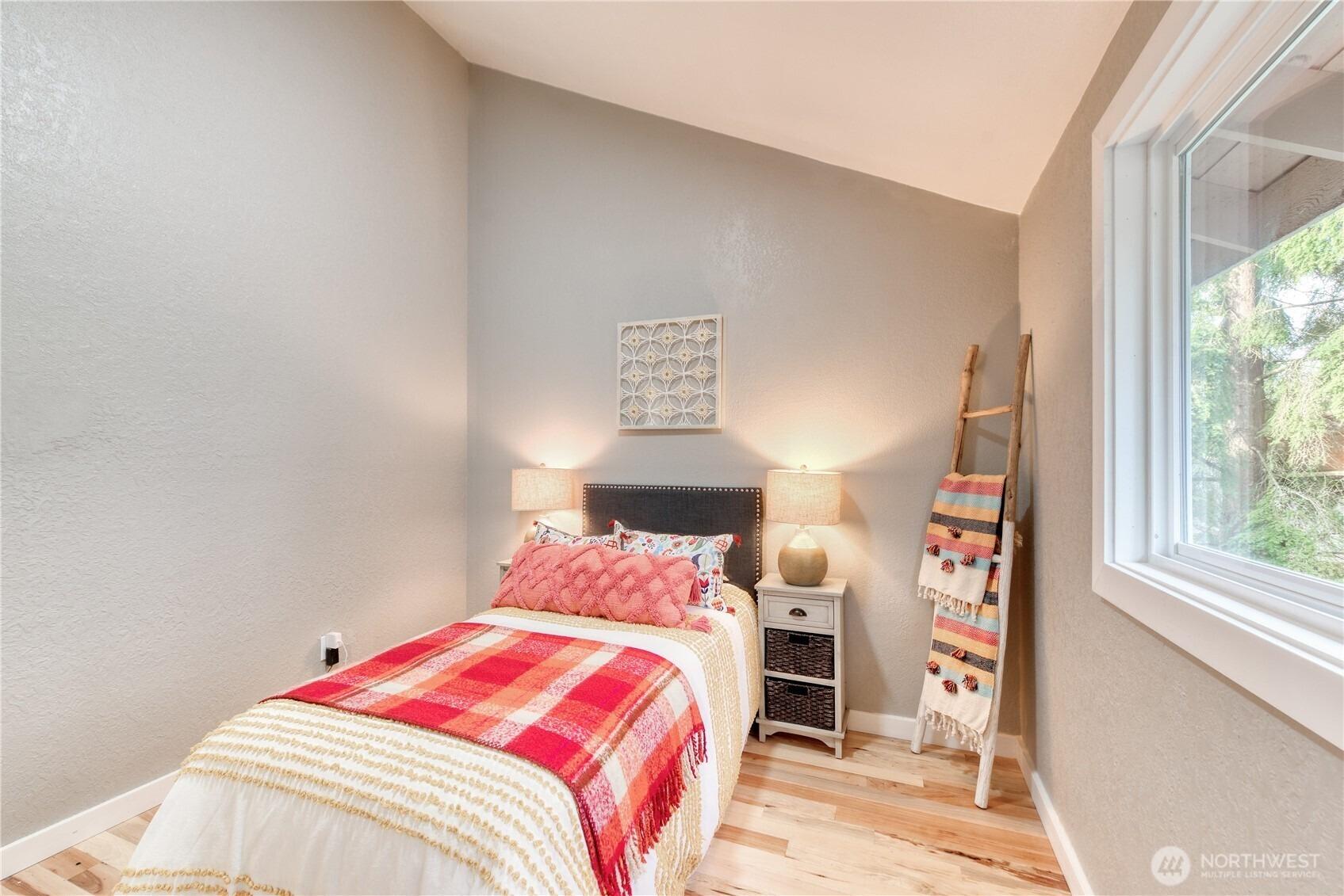 25th Ln Se, Mill Creek, WA 98012