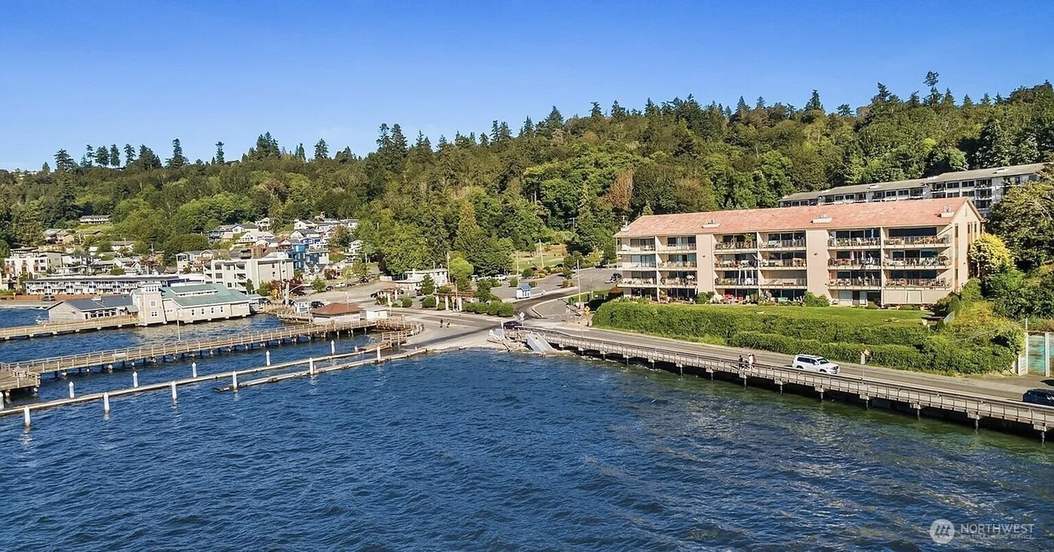 Sound View Dr S, Des Moines, WA 98198