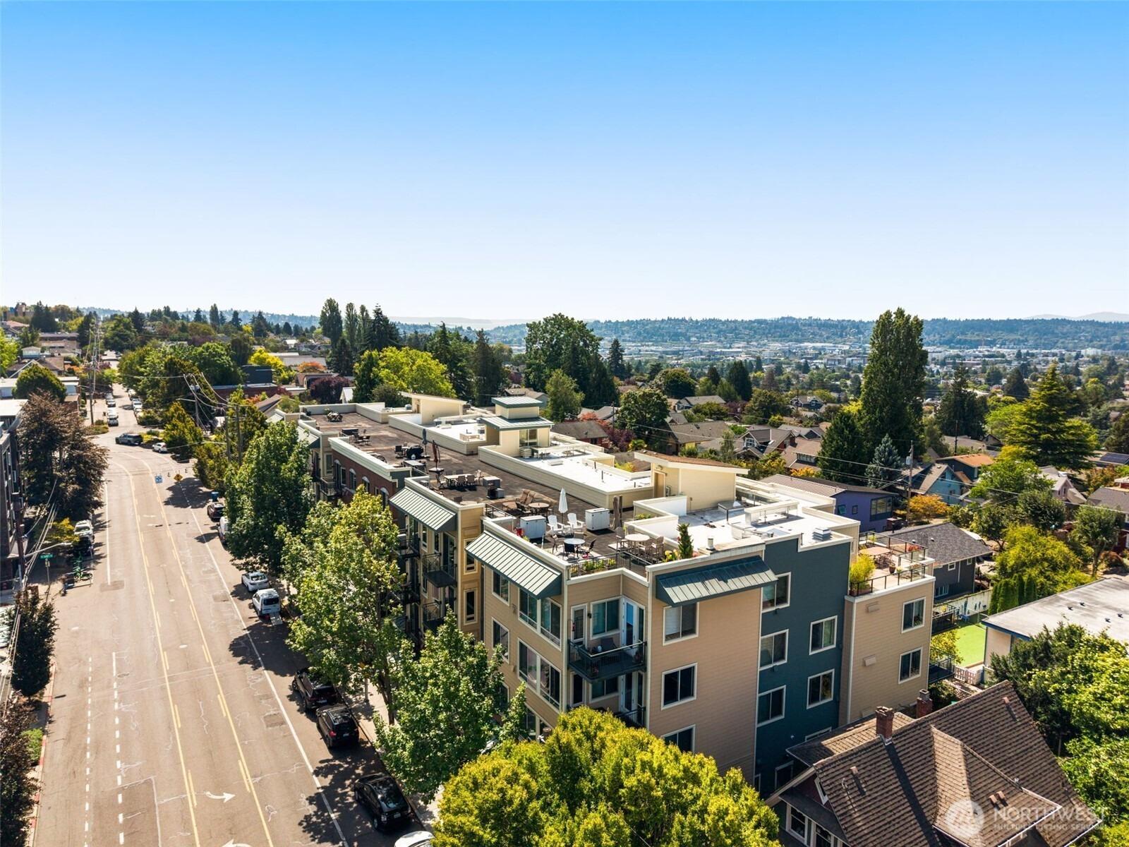 Greenwood Ave N, Seattle, WA 98103