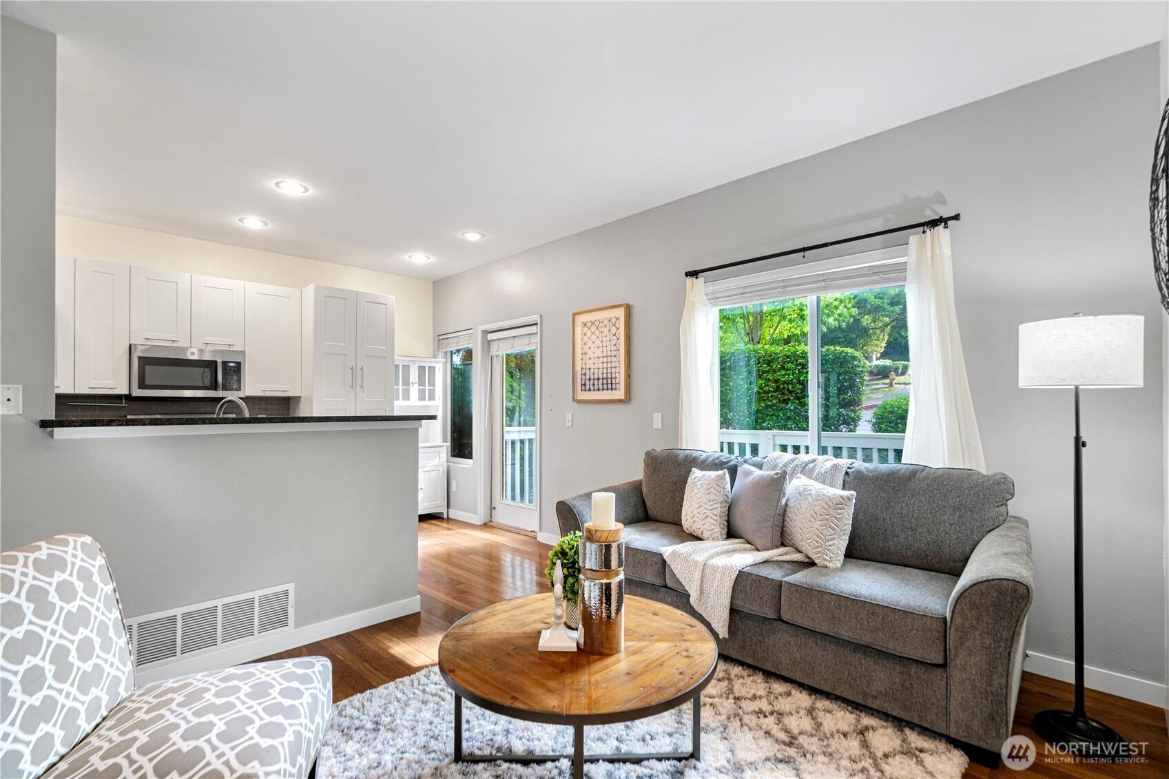 Se Cougar Mountain Way, Bellevue, WA 98006