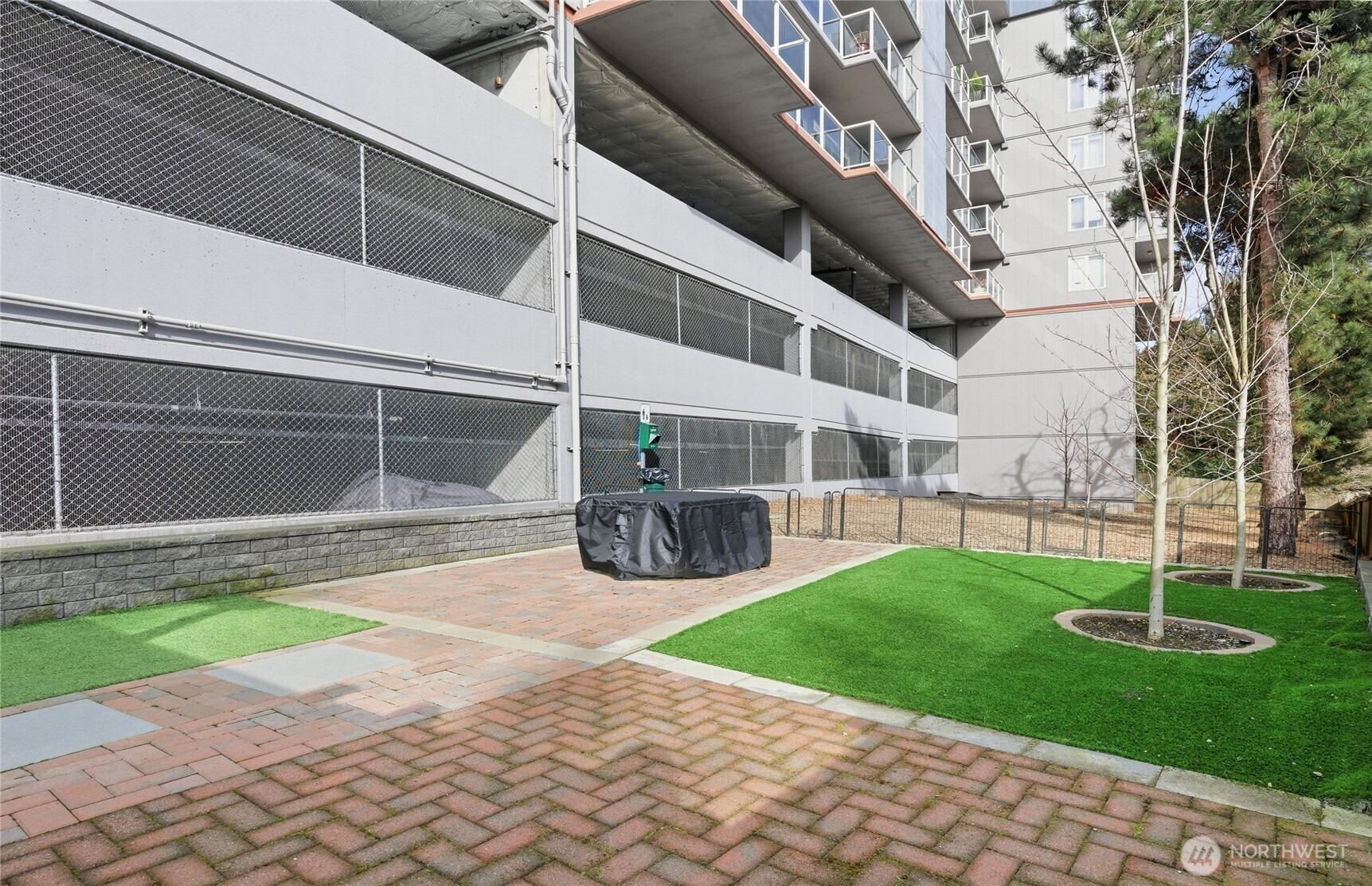 Bothell Way Ne, Lake Forest Park, WA 98155
