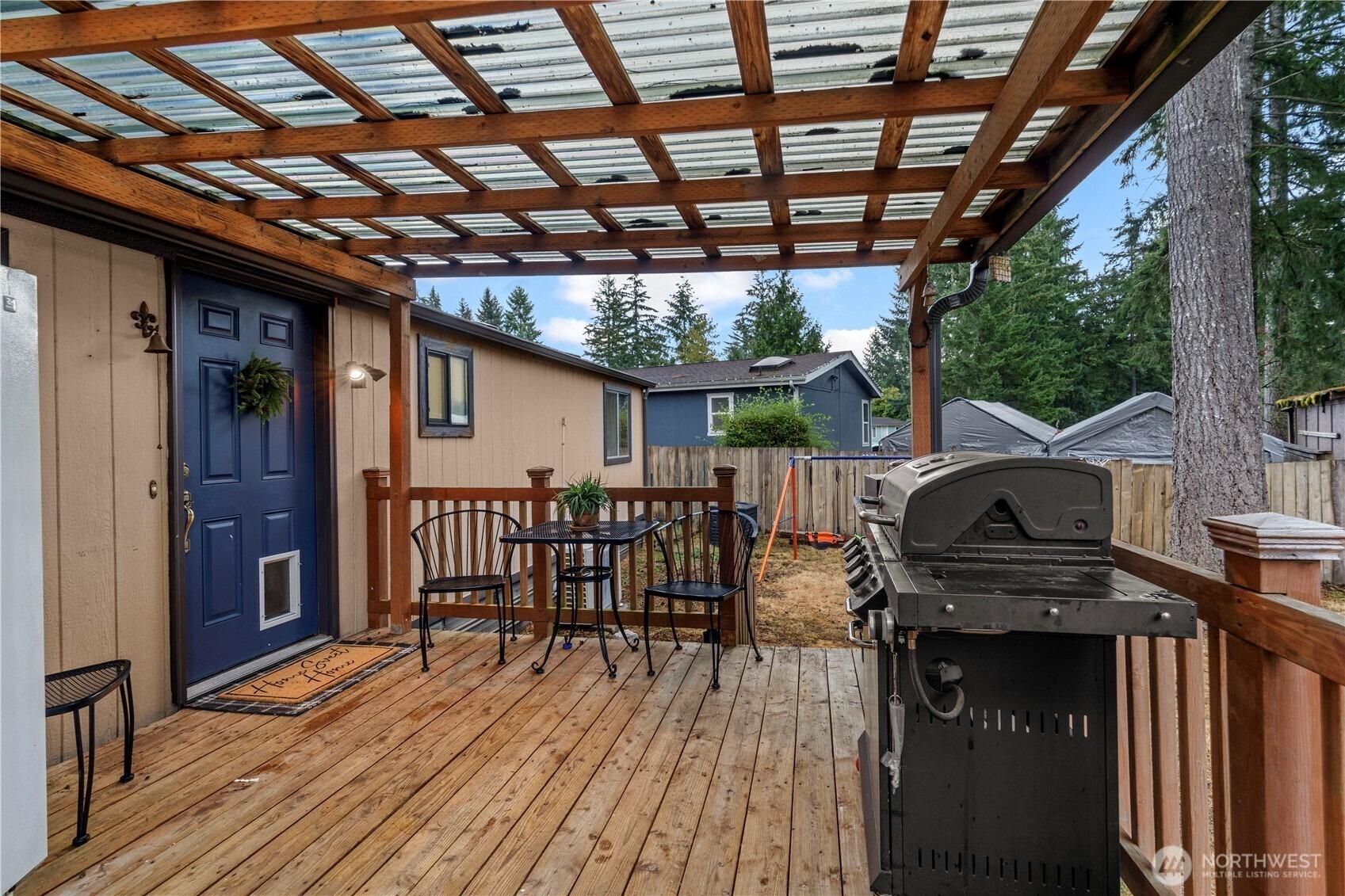Ne Briggadun Dr, Belfair, WA 98528