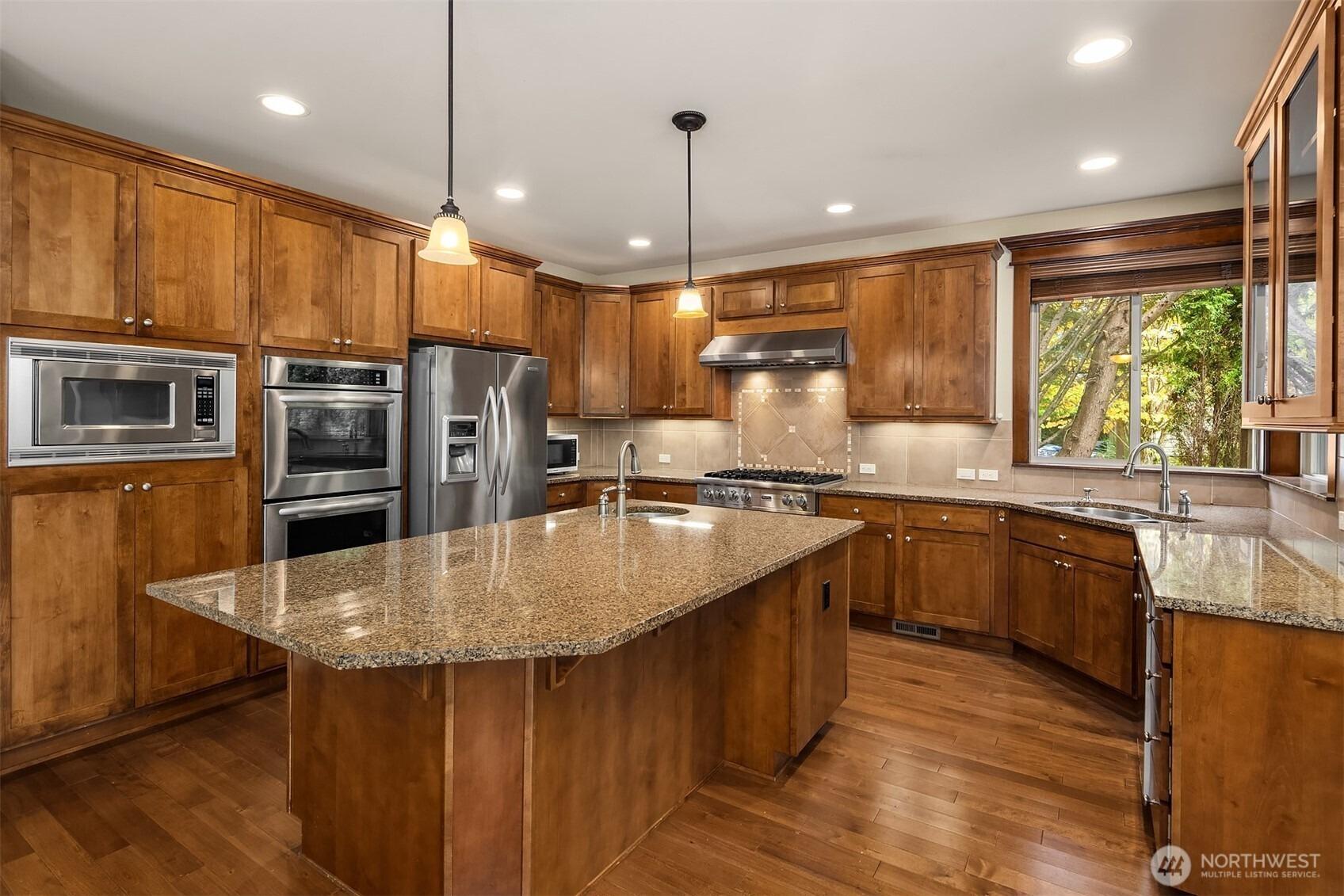 Se 30th St, Sammamish, WA 98075