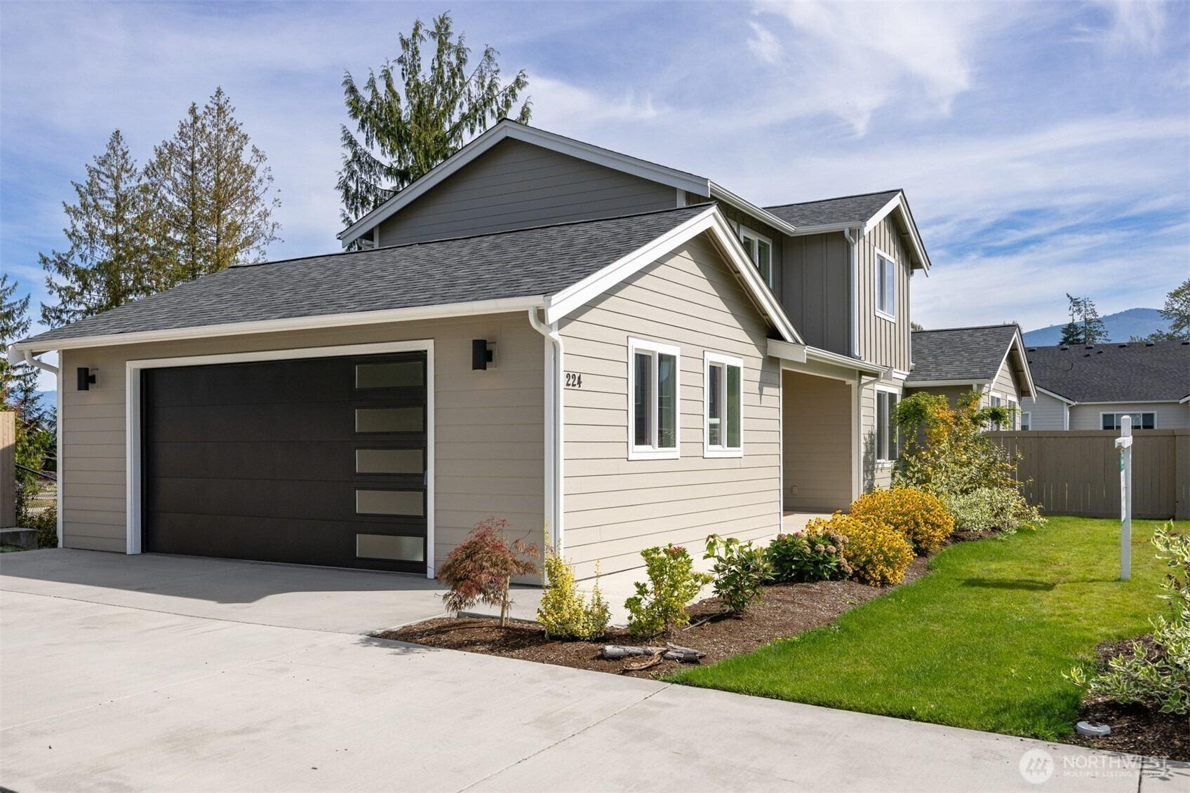 N 54th Pl, Mount Vernon, WA 98273