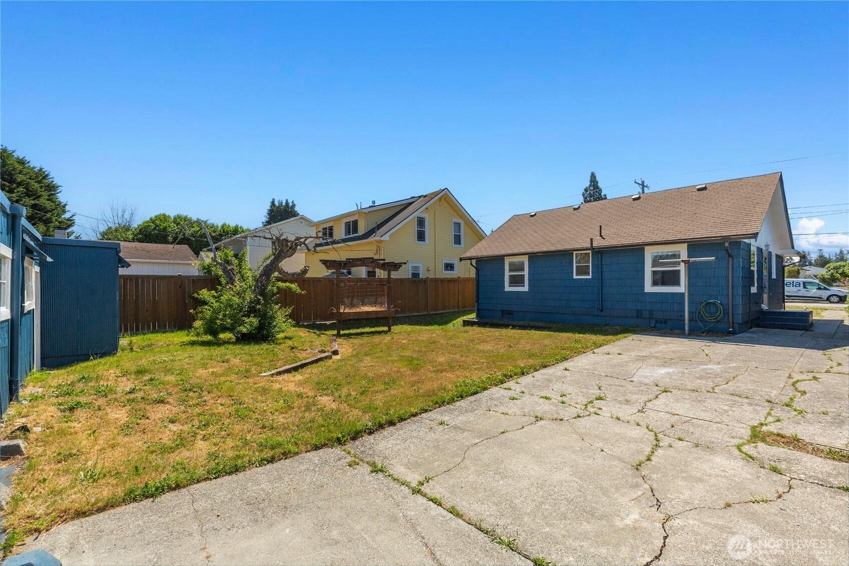 Columbia Ave, Everett, WA 98203