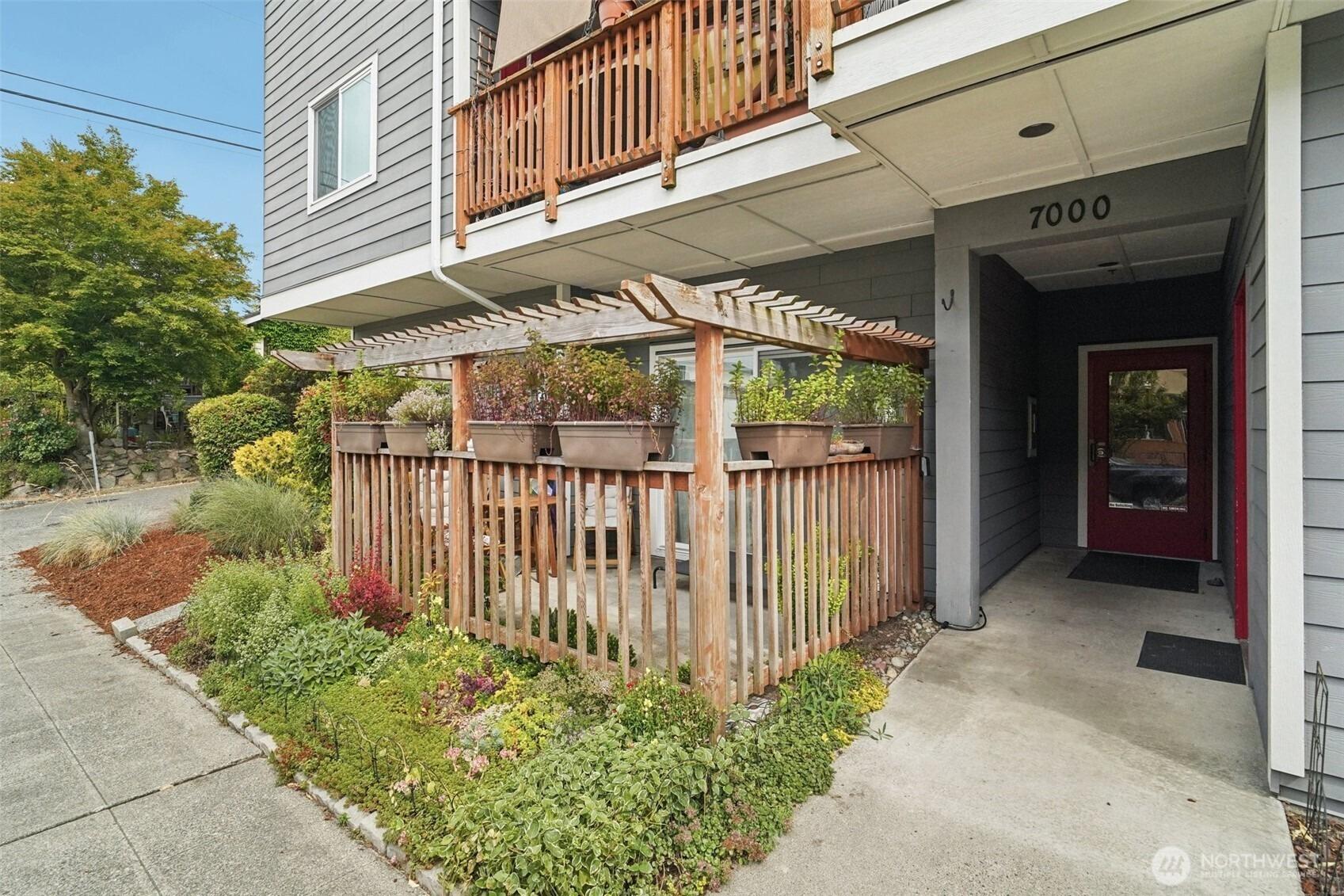Cleopatra Pl Nw, Seattle, WA 98117