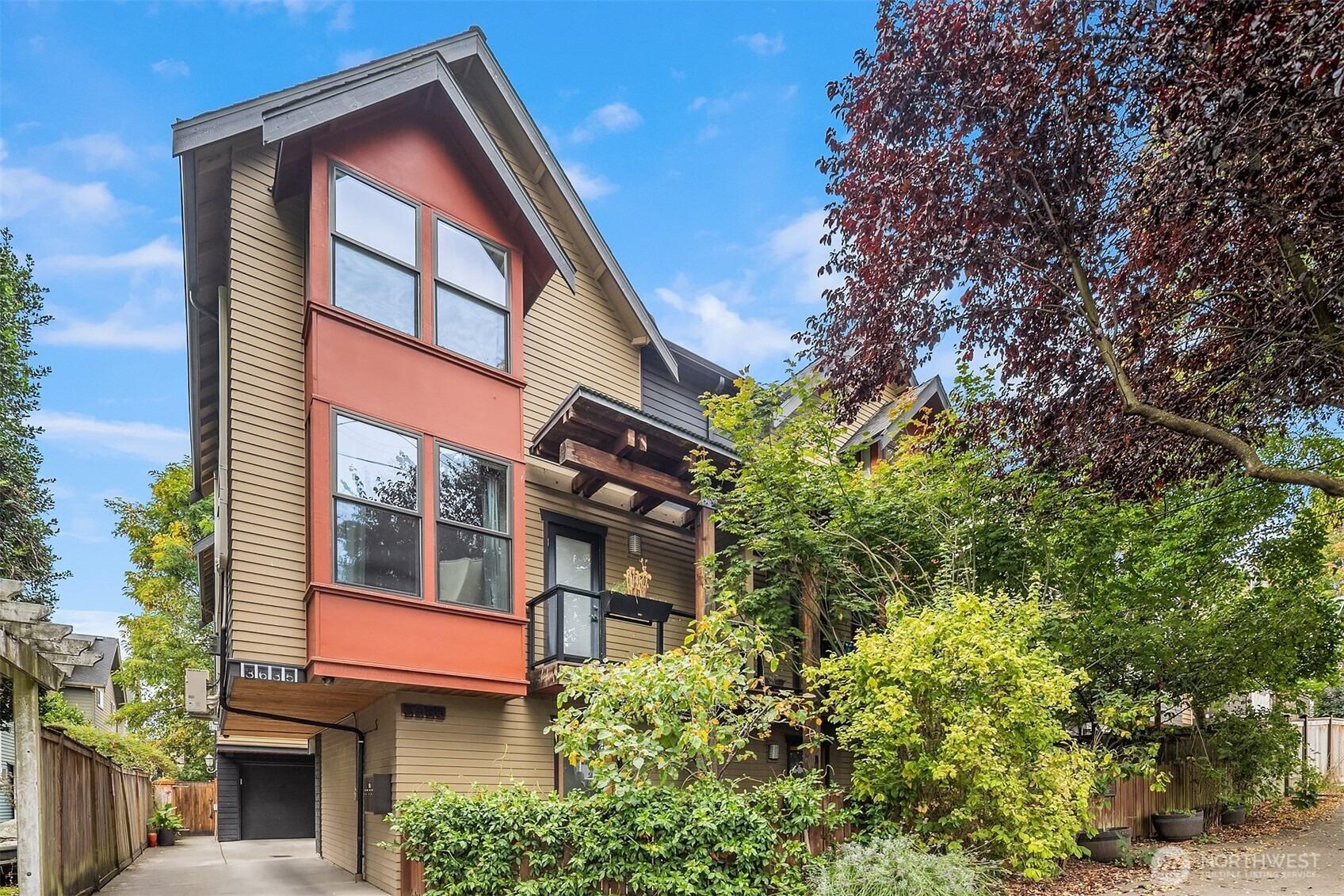 Greenwood Ave N, Seattle, WA 98103