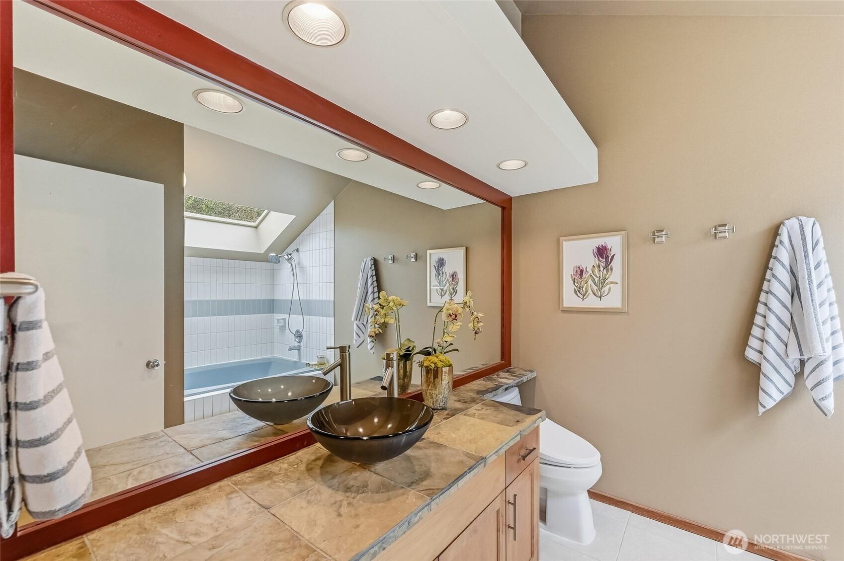 Bellevue Way Se, Bellevue, WA 98004