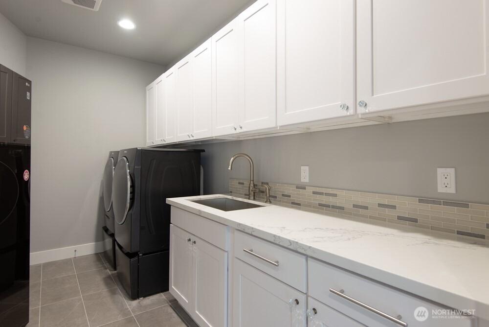 104th Ave Se, Bellevue, WA 98004