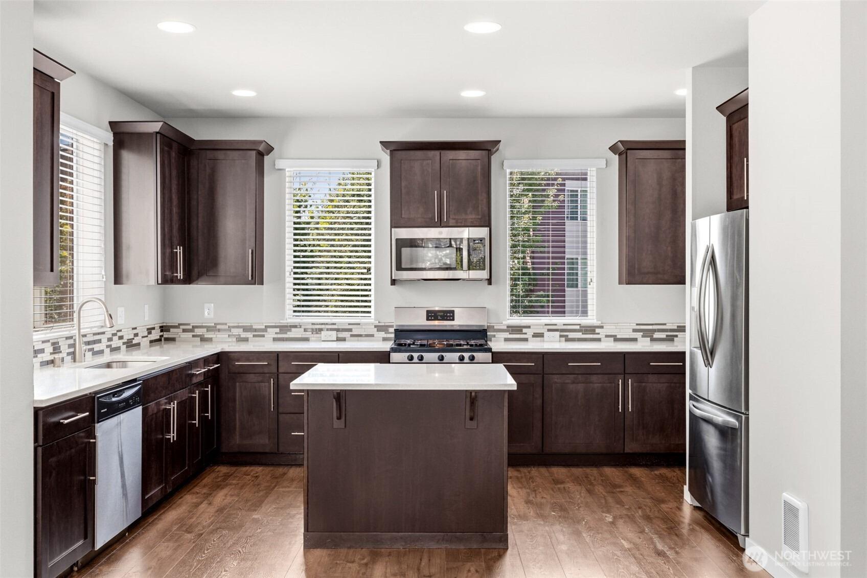 20th Dr W, Everett, WA 98204