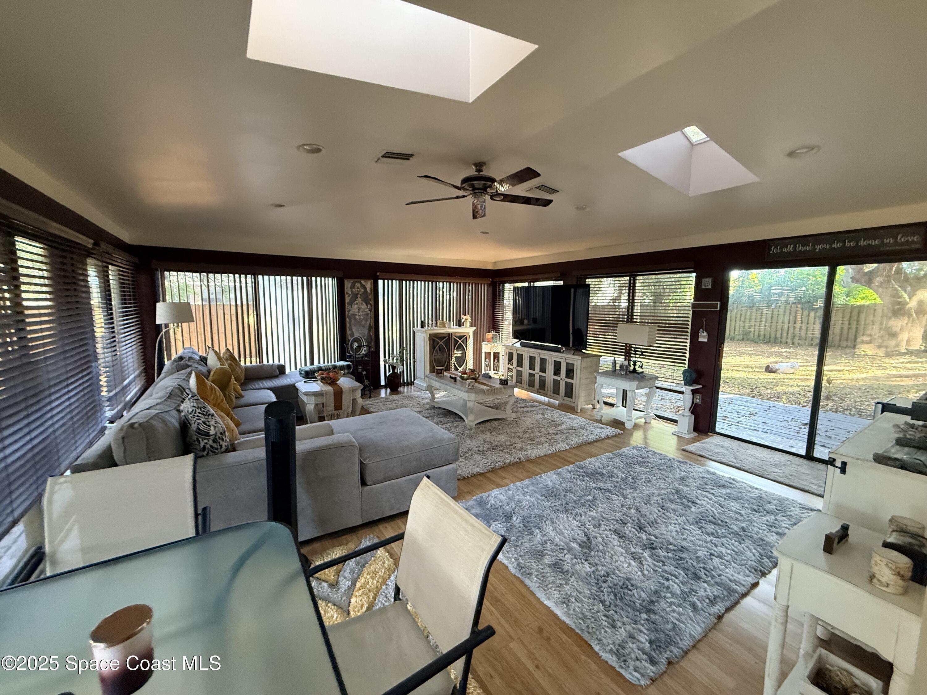 Pembroke Ave Ne, Palm Bay, FL 32907