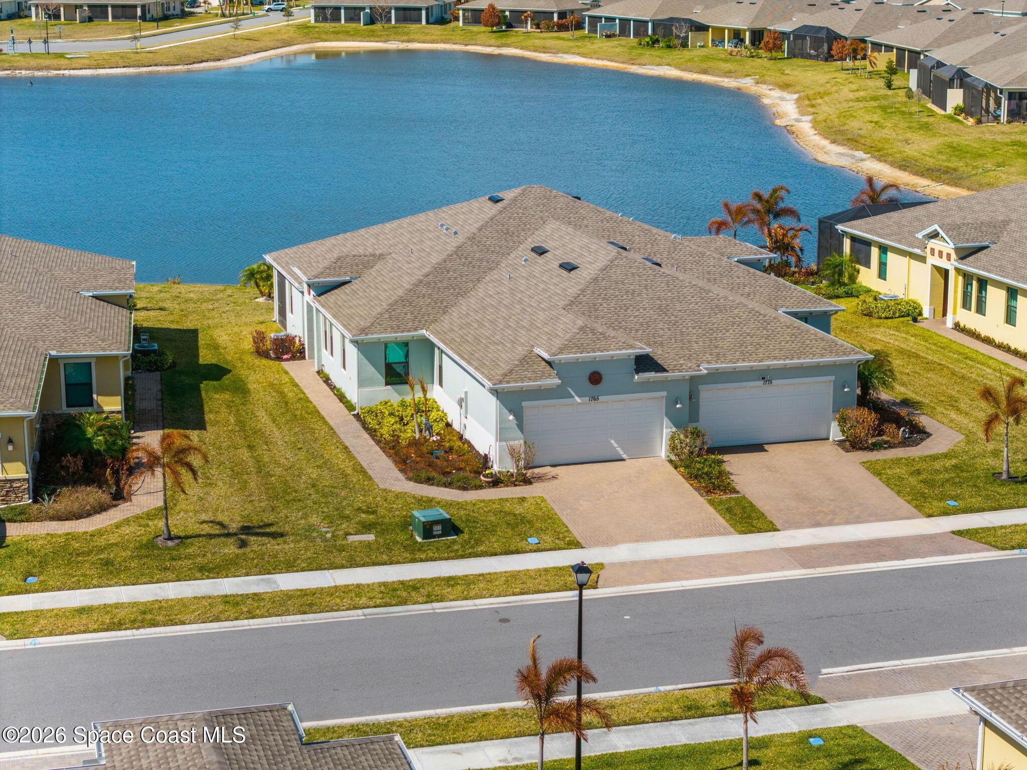 Velky Ln, Melbourne, FL 32940