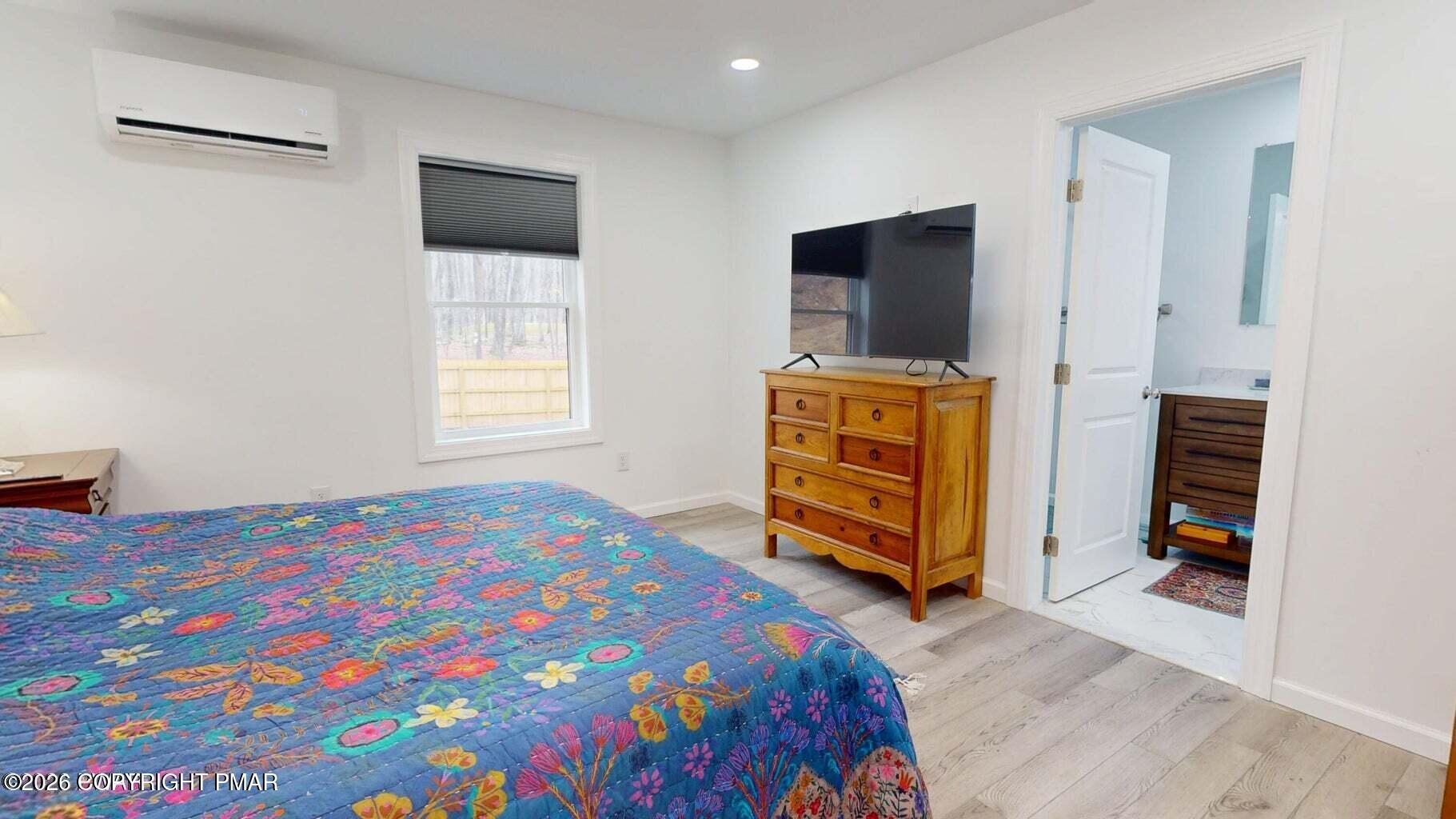 Pitch Pine Ln, Milford, PA 18337